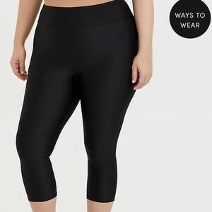 New Torrid sz 2 Cropped Capri Bathing Swim Suit Leggings Pants‎ 2X